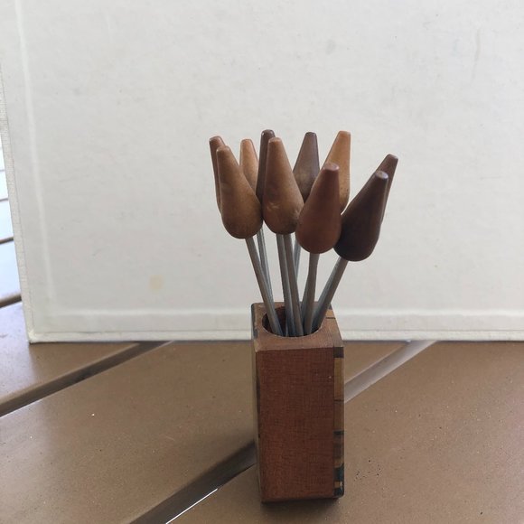 Olivewood Toothpick Golder with 10 Toothpicks Made in Israel - Picture 2 of 9